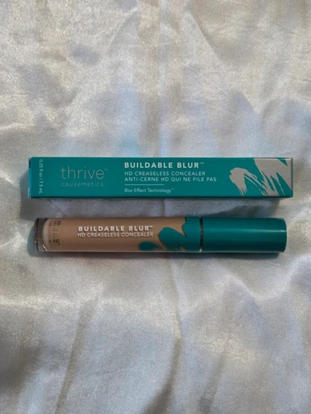 Thrive Buildable Blur HD Creaseless Concealer - Light Medium (cool) - Picture 2 of 12